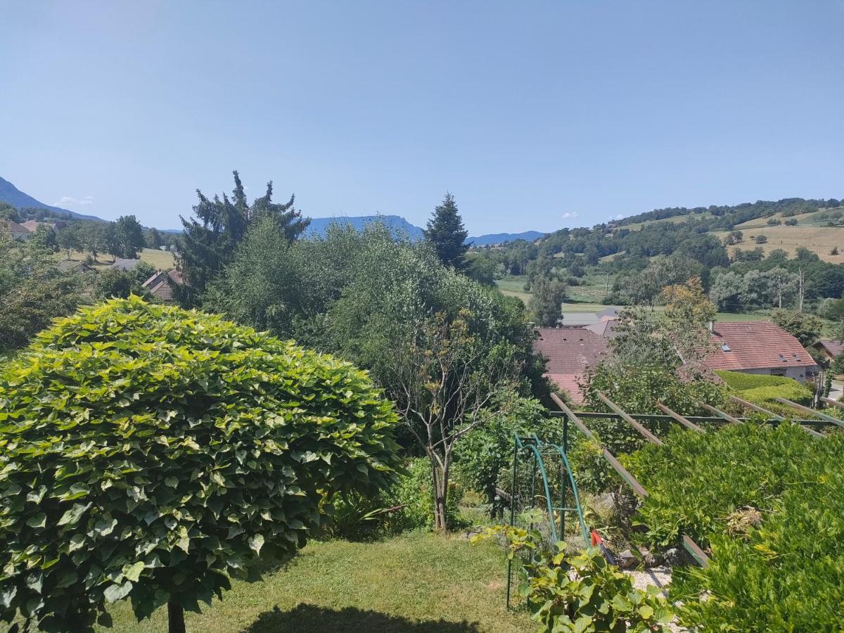 Entre Lacs Et Montagnes Cusy Exterior foto